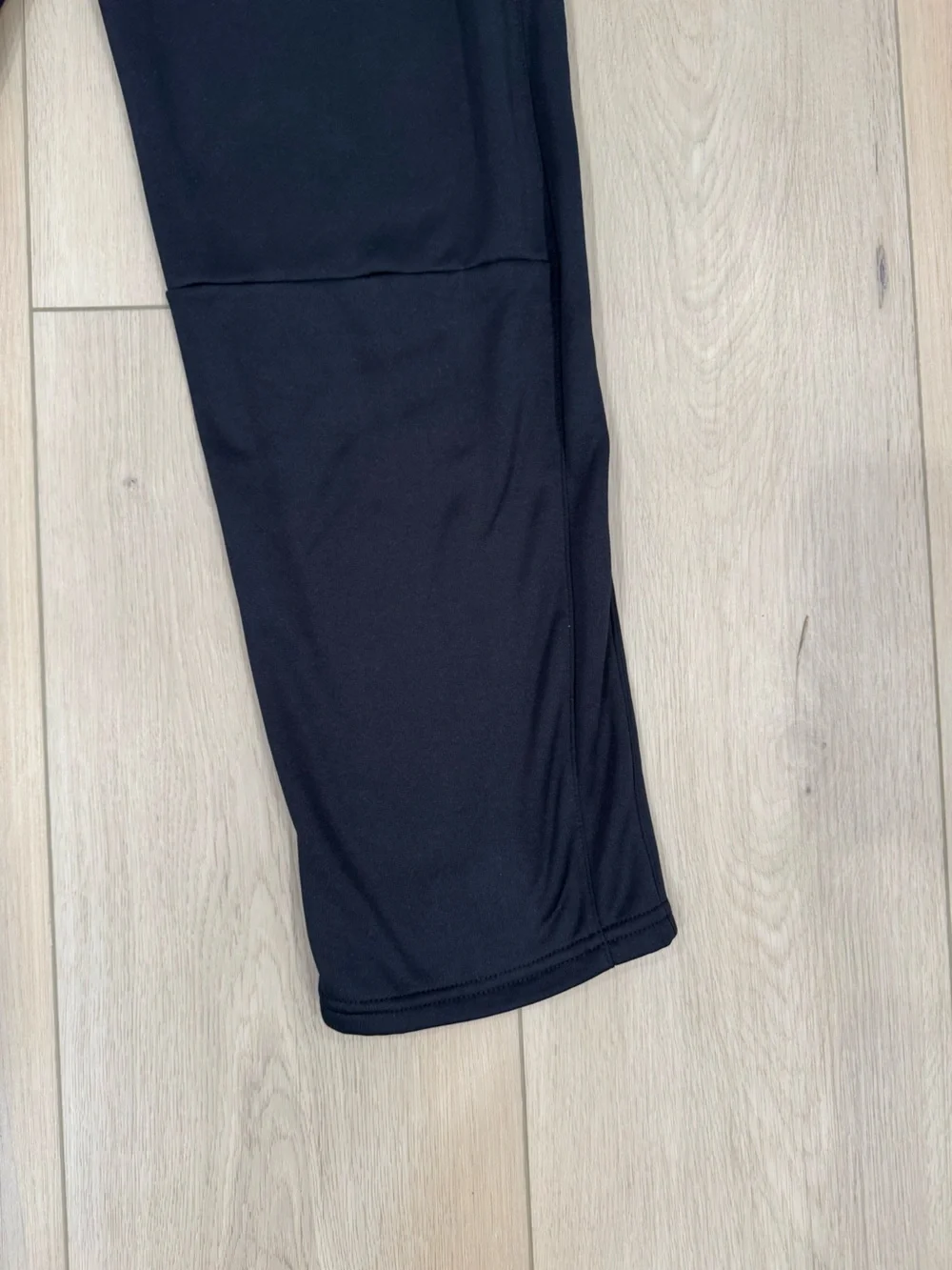 Nike Kids Black Jogger Sweatpants Therma-Fit with White Swoosh